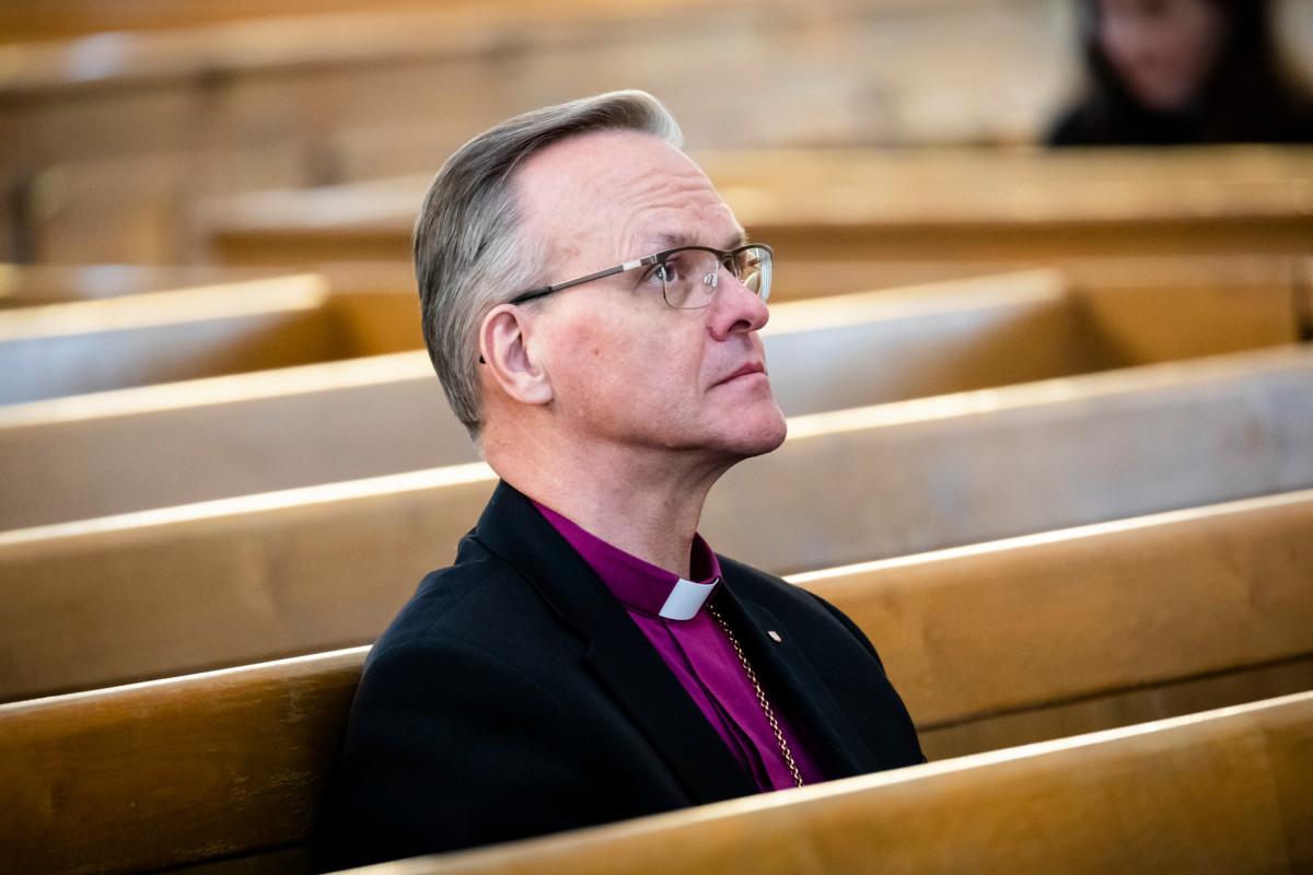”Tarkoitus on päästä sellaiseen tilanteeseen, jossa kaikille kirkon työtä tekeville on mahdollista taata työrauha”, sanoo arkkipiispa Tapio Luoma. 